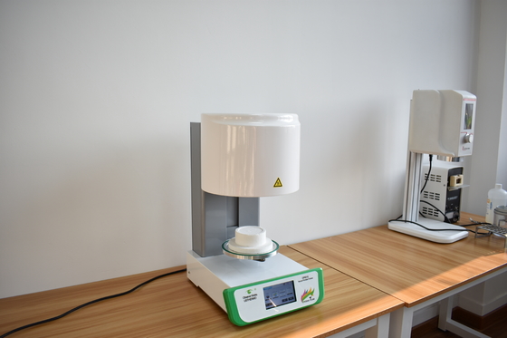 14.5ampere 110V Electric Current Dental Sintering Furnace For Class II Instrument Classification